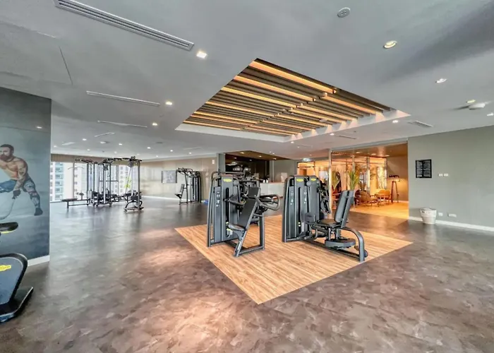 Bright High Floor Apartment In A 5 Star Hotel Resident Tower W Burj View And Access To 64Th Infinity Pool, Gym, Sauna, Spa, Restaurants, Bars And More